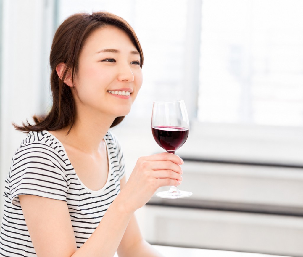 ワインを楽しむ視聴者
